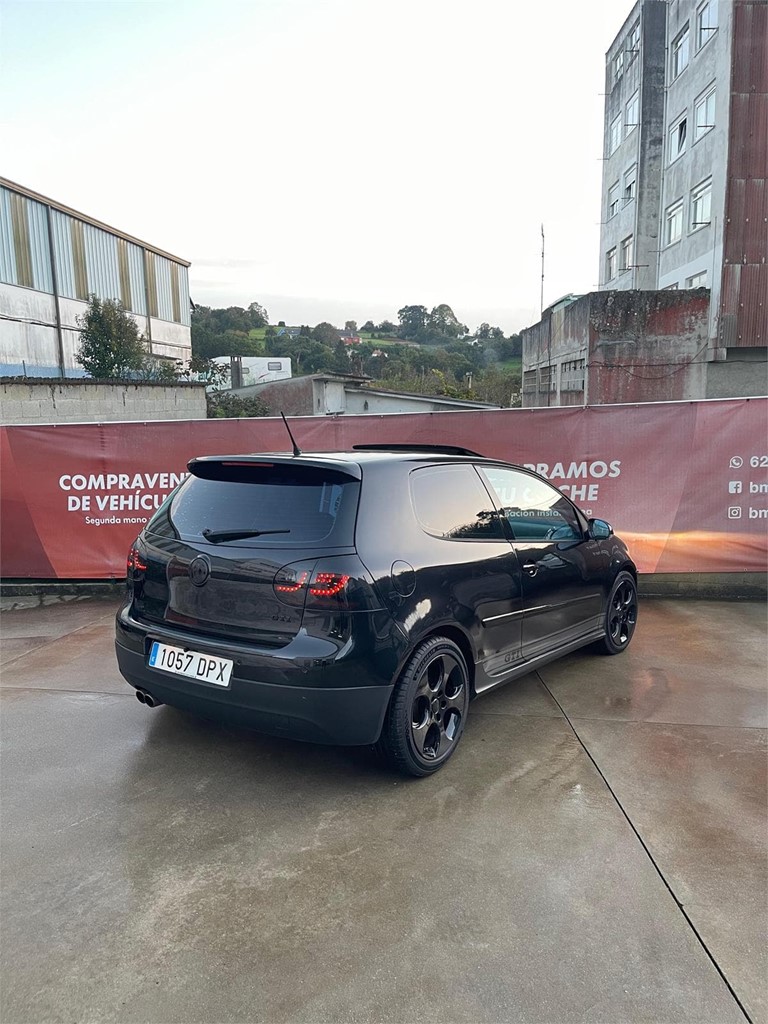 Foto 4 Volkswagen Golf GTI